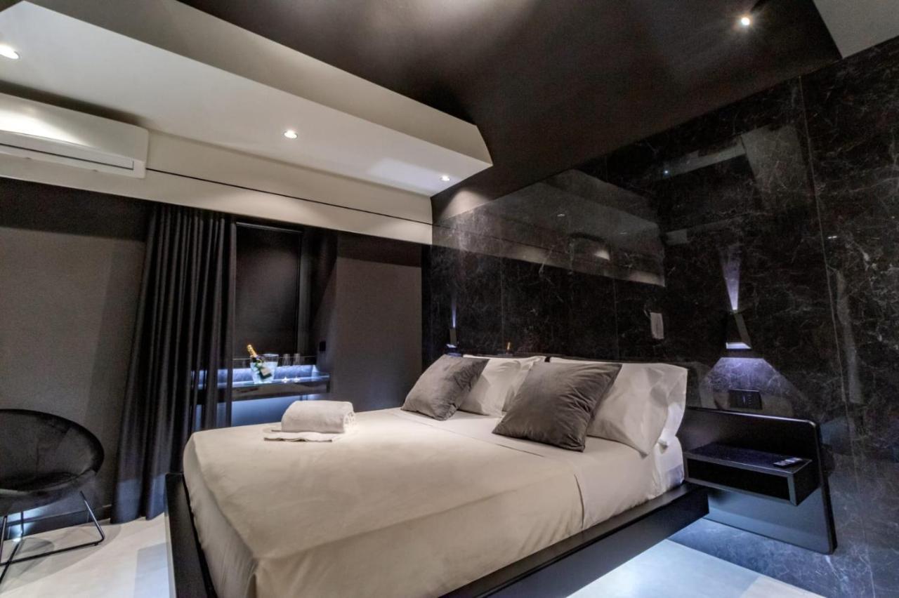 4 Suites " Unconventional Living Rooms " Catania-Fontanarossai nemzetközi repülőtér Kültér fotó