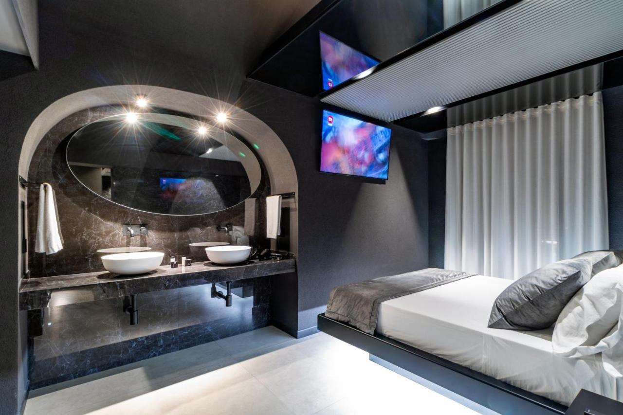 4 Suites " Unconventional Living Rooms " Catania-Fontanarossai nemzetközi repülőtér Kültér fotó