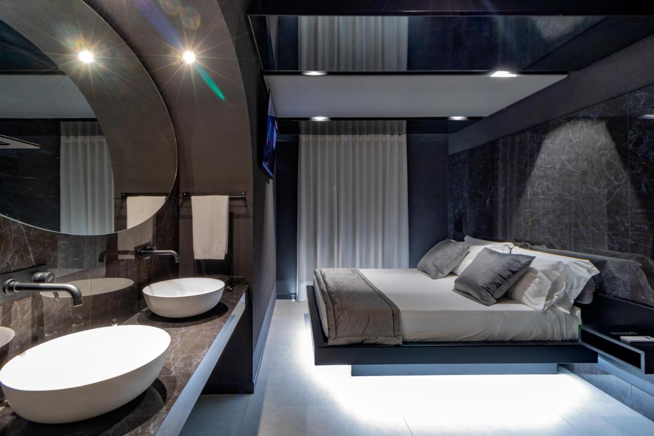 4 Suites " Unconventional Living Rooms " Catania-Fontanarossai nemzetközi repülőtér Kültér fotó