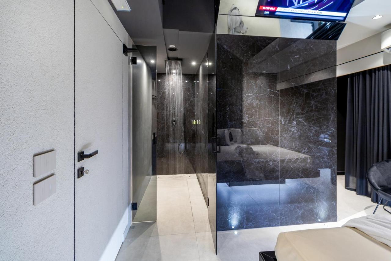 4 Suites " Unconventional Living Rooms " Catania-Fontanarossai nemzetközi repülőtér Kültér fotó