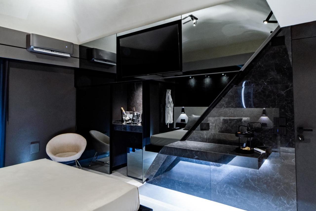 4 Suites " Unconventional Living Rooms " Catania-Fontanarossai nemzetközi repülőtér Kültér fotó