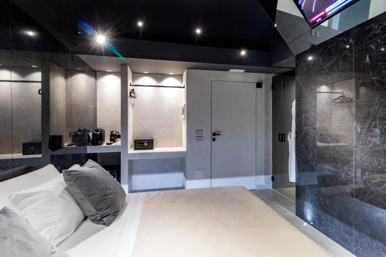 4 Suites " Unconventional Living Rooms " Catania-Fontanarossai nemzetközi repülőtér Kültér fotó