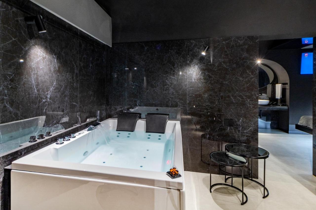 4 Suites " Unconventional Living Rooms " Catania-Fontanarossai nemzetközi repülőtér Kültér fotó