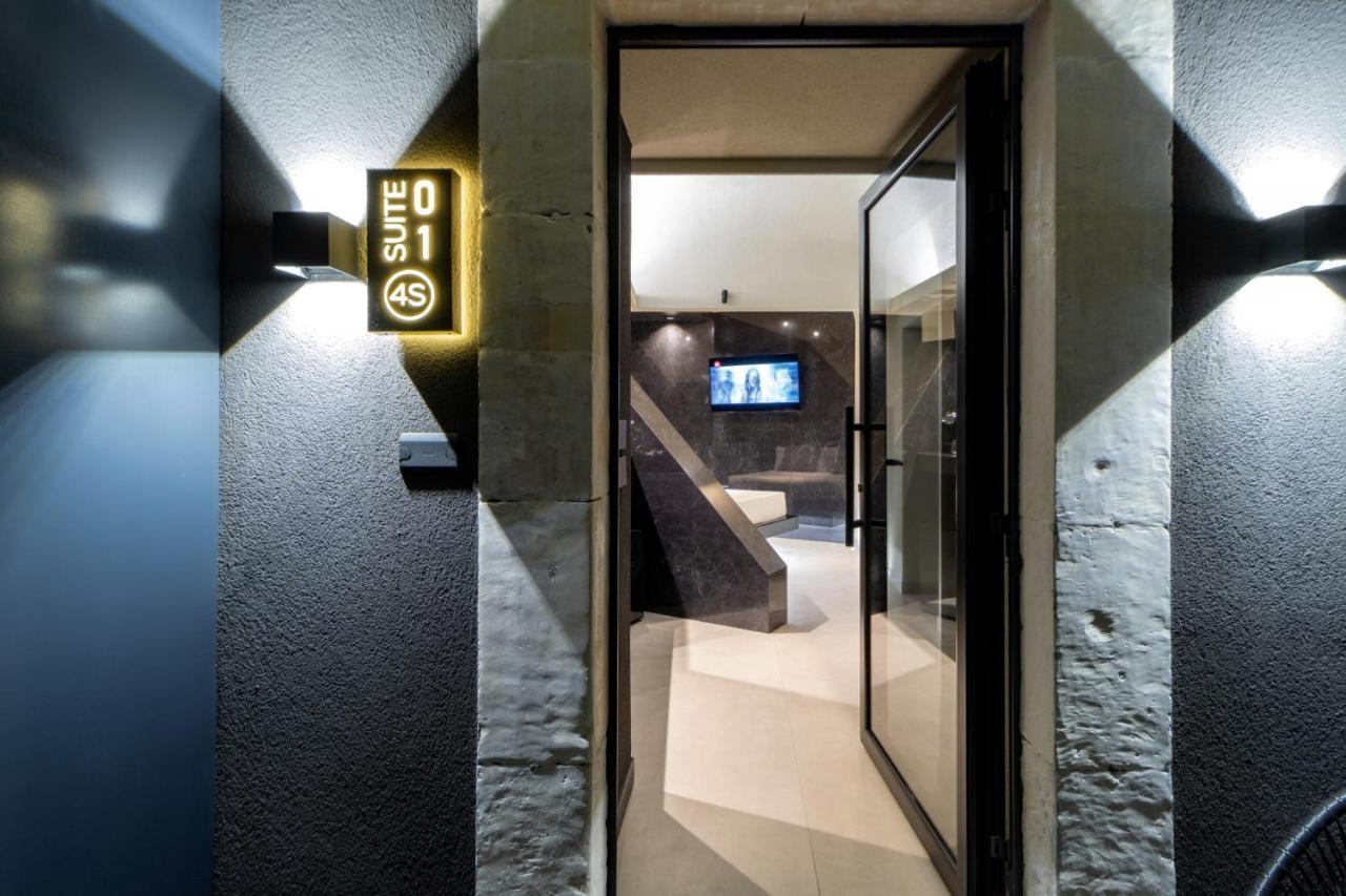 4 Suites " Unconventional Living Rooms " Catania-Fontanarossai nemzetközi repülőtér Kültér fotó