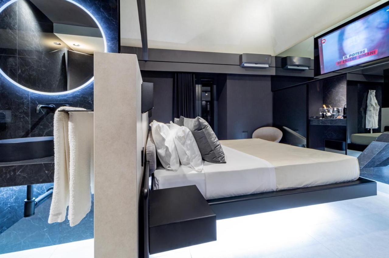4 Suites " Unconventional Living Rooms " Catania-Fontanarossai nemzetközi repülőtér Kültér fotó