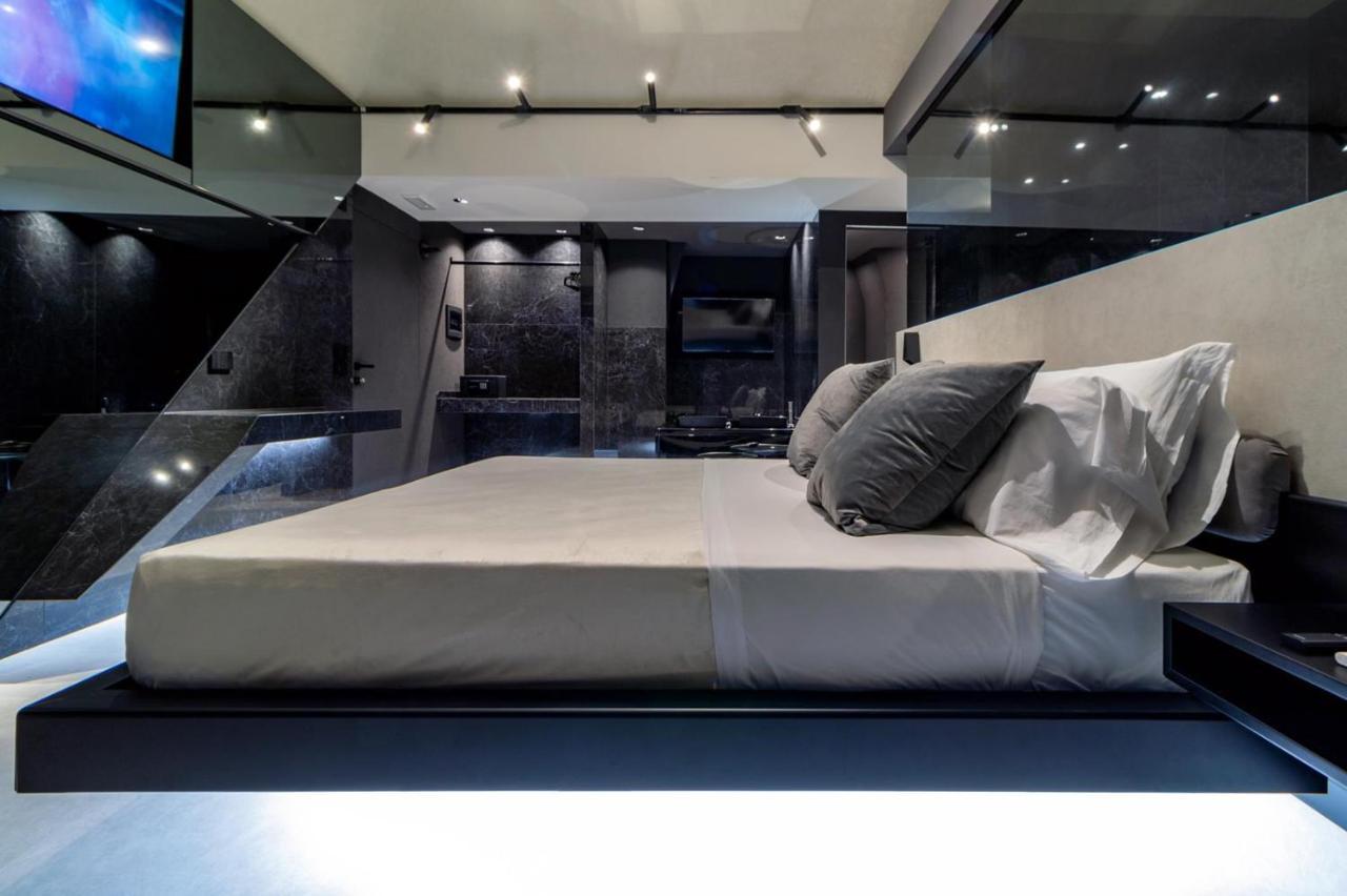 4 Suites " Unconventional Living Rooms " Catania-Fontanarossai nemzetközi repülőtér Kültér fotó