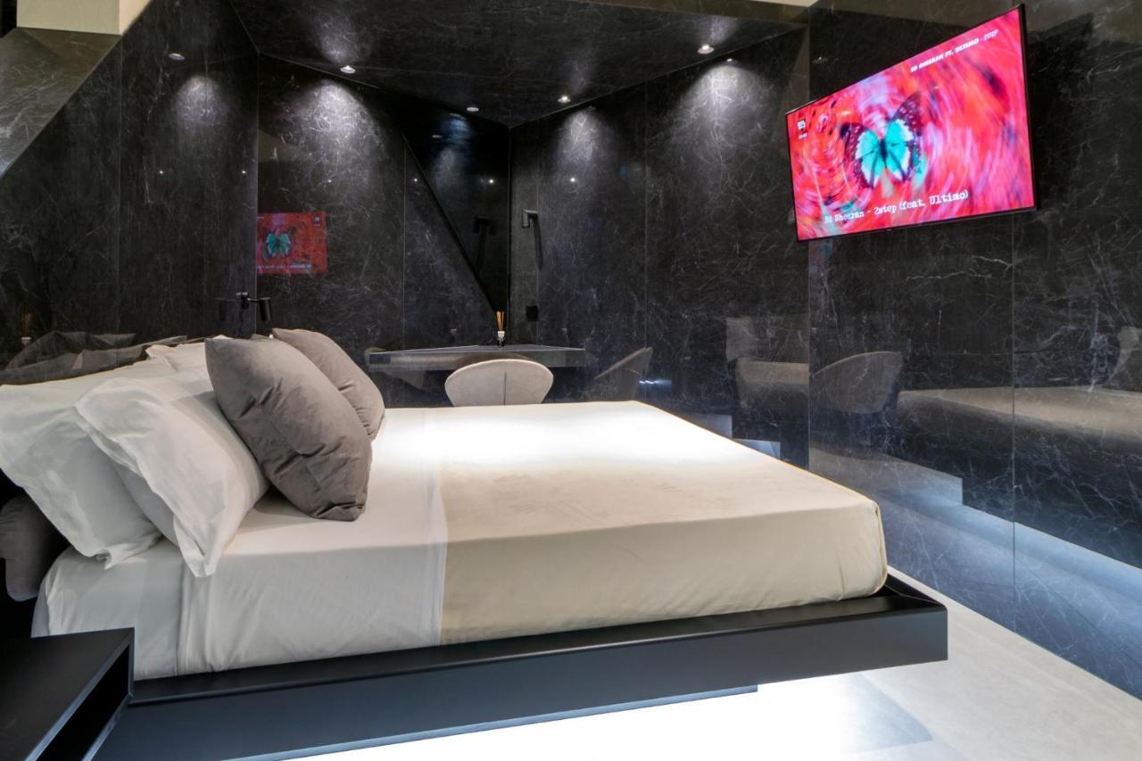 4 Suites " Unconventional Living Rooms " Catania-Fontanarossai nemzetközi repülőtér Kültér fotó